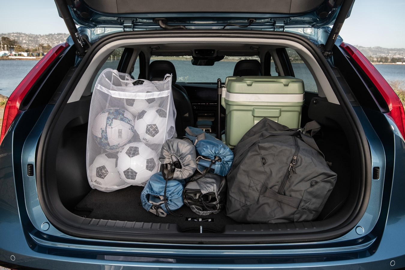 2026_Niro_PHEV-coffre