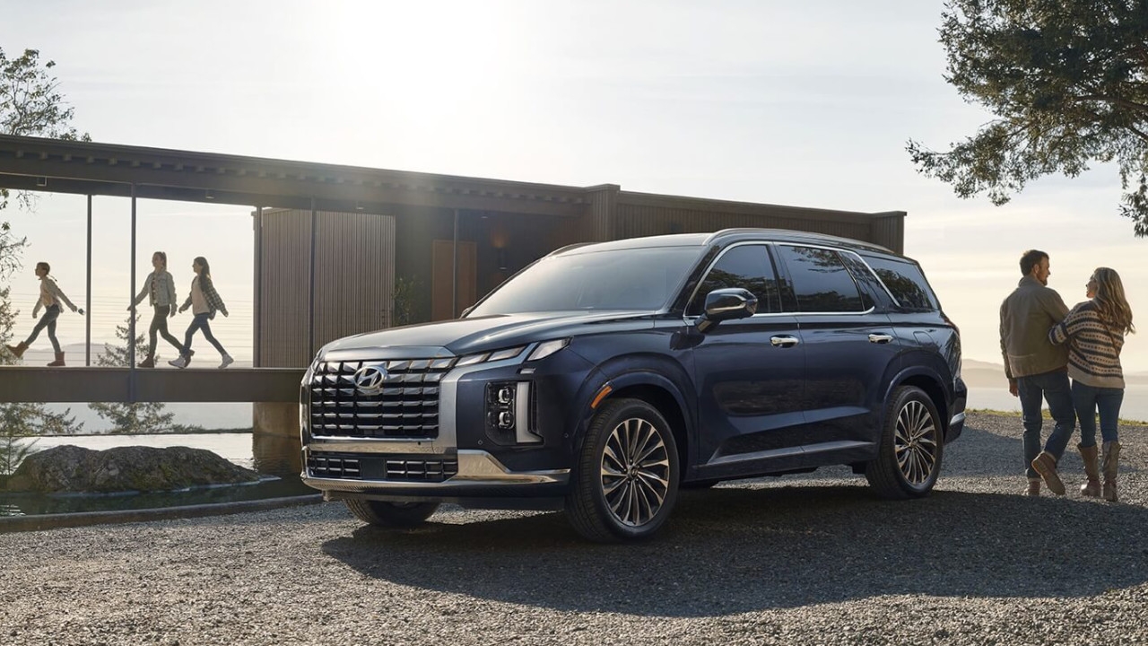 vue latérale avant d'une Hyundai Palisade 2024